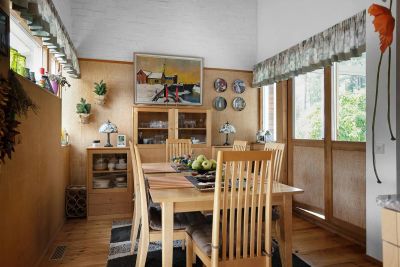 Duża jadalnia i duży stół Serce komfortowego domu pasywnego.